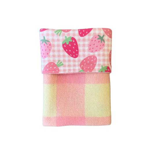 Woollen Blanket Pink & Cream with Big Strawberries