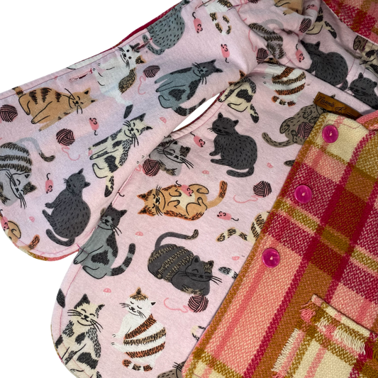 Woollen Vest Pink and Gold with a Cat Lining